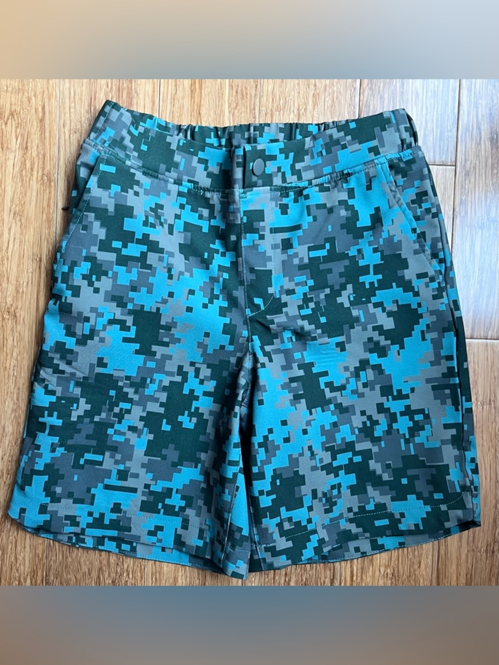 LANDS END SHORTS BOYS L 10-12 Green camo
